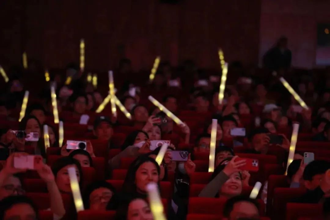 062A34BC0073D805B10543F9D32_224A0884_D597