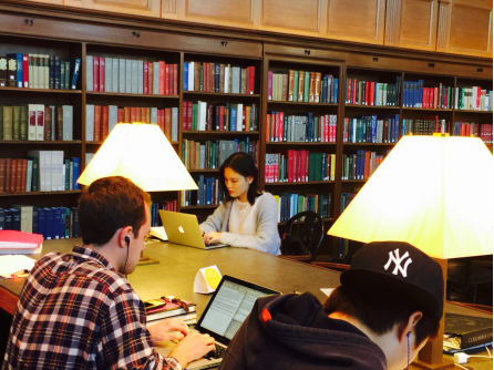 我见青山多妩媚，料青山见我应如是