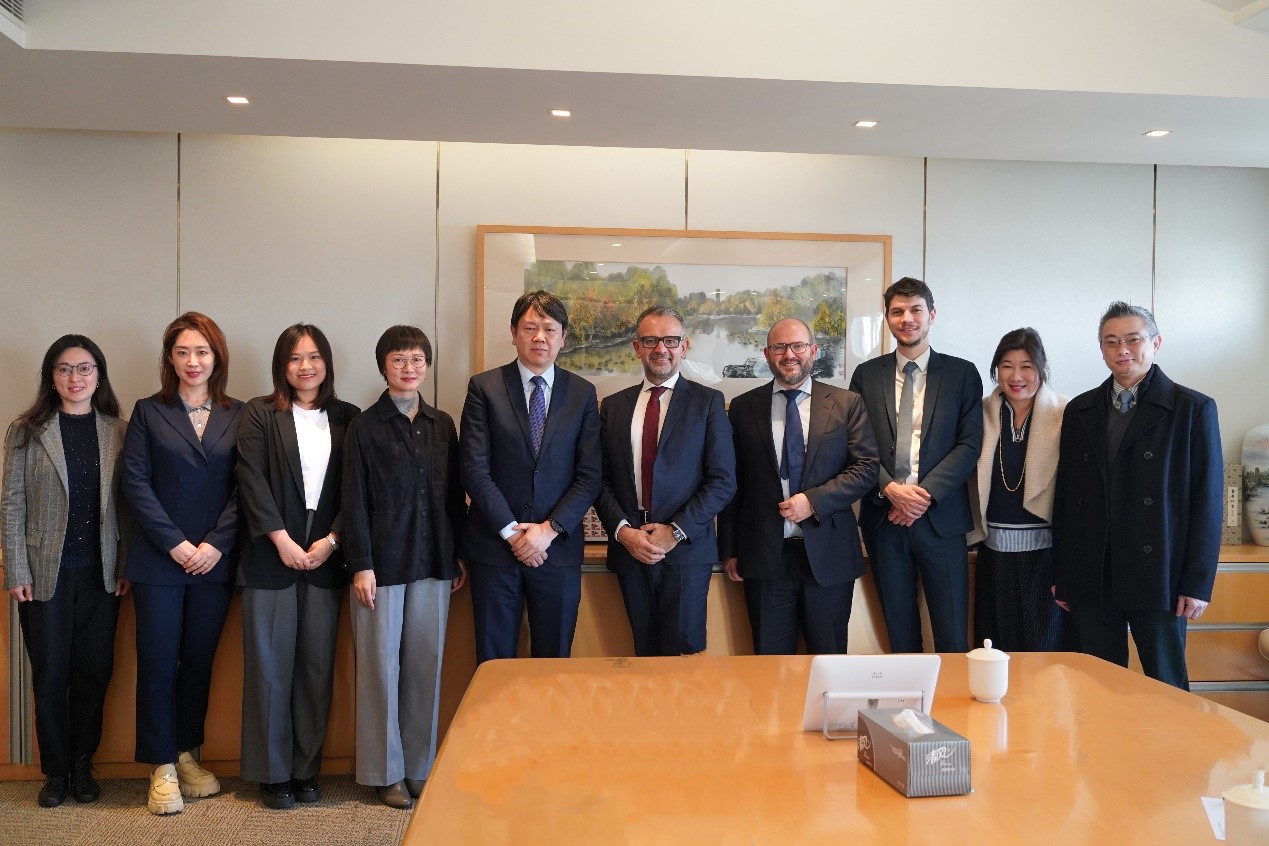 5896928FCA70C78B25A38C45329_F5FE0DAE_33ECF