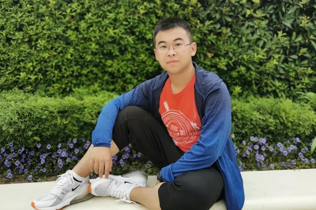 32DE7AB80C7015793CD3A669474_B0209287_1F960