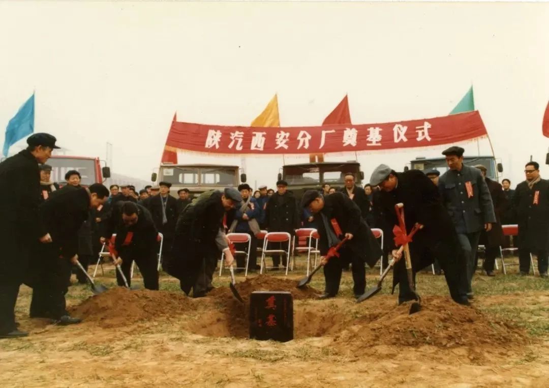 B743539E036C898630A210F1E4A_5468ABDB_16E93.jpeg?e= B743539E036C898630A210F1E4A_5468ABDB_16E93.jpeg?e=