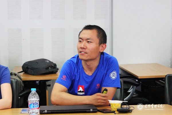 8346764B2E0B00570F0189BF1CF_F69BA725_2DEA8