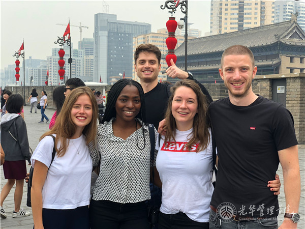 BD61DD252607FB50F0FE7BDAA04_B5BD6BAB_1E2F5